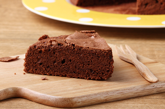 Ricetta per la torta vegana ceci, datteri e cioccolata